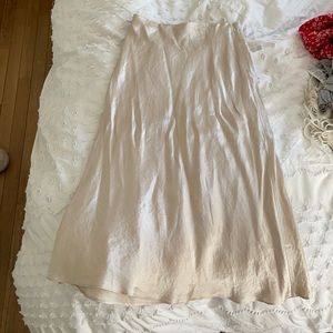 Babaton aritzia champagne silk skirt size s